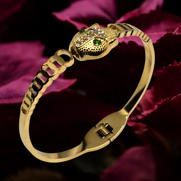 Snake Design Stylish Gold Plated Stainless Steel Anti Tarnish Bracelet with Stone