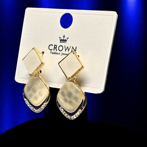 Latest Earrings & Studs