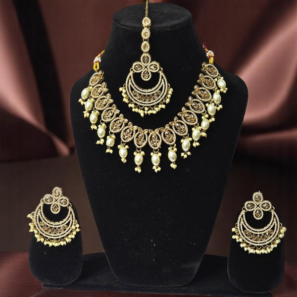 Pakistani Trend Jewellery Set with Earrings, Maangtika & Necklace