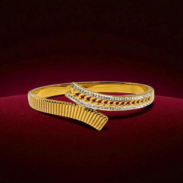 Gold Plated Stainless Steel Anti Tarnish Bracelet with stone