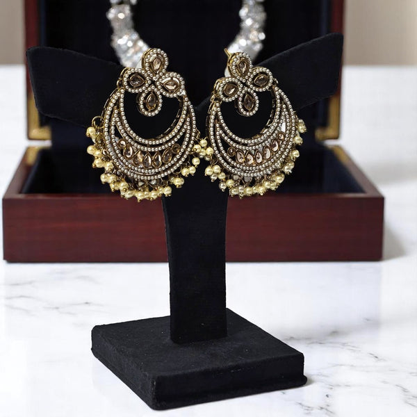 Pakistani Trend Jewellery Set with Earrings, Maangtika & Necklace