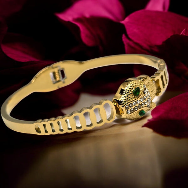 Snake Design Stylish Gold Plated Stainless Steel Anti Tarnish Bracelet with Stone