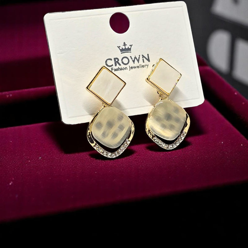 Latest Earrings & Studs