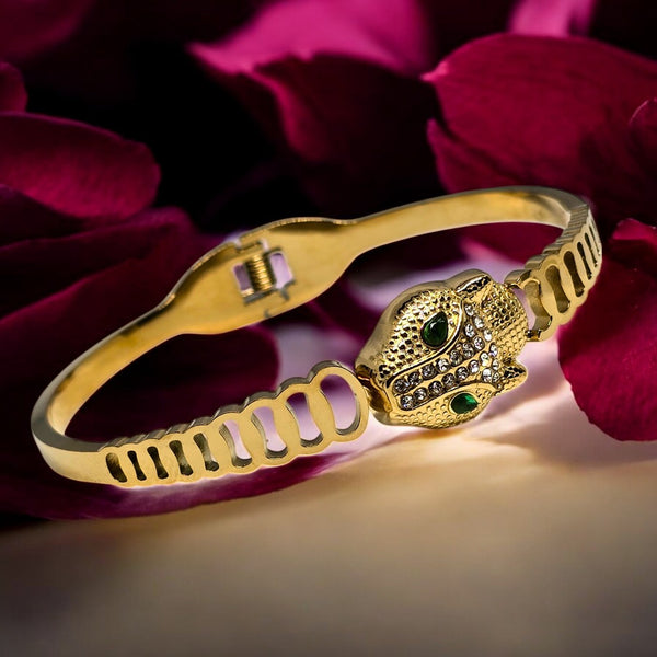 Snake Design Stylish Gold Plated Stainless Steel Anti Tarnish Bracelet with Stone