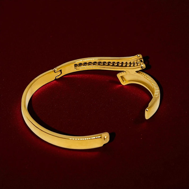 Gold Plated Stainless Steel Anti Tarnish Bracelet with stone