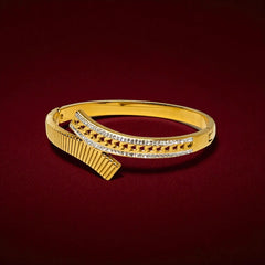 Gold Plated Stainless Steel Anti Tarnish Bracelet with stone