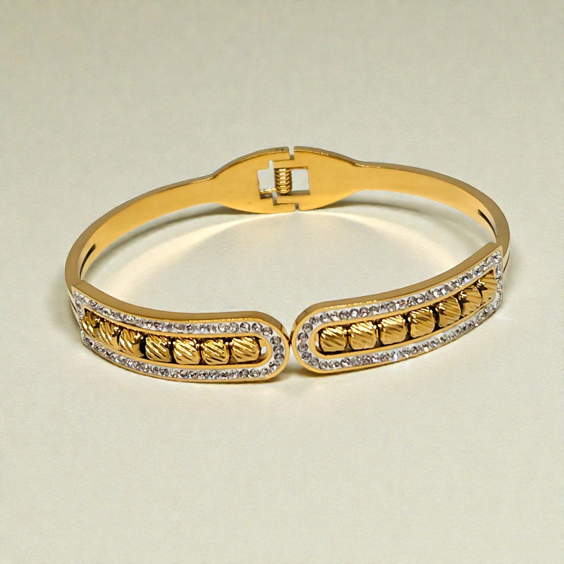 Gold Plated Stainless Steel Anti Tarnish Bracelet with Stone